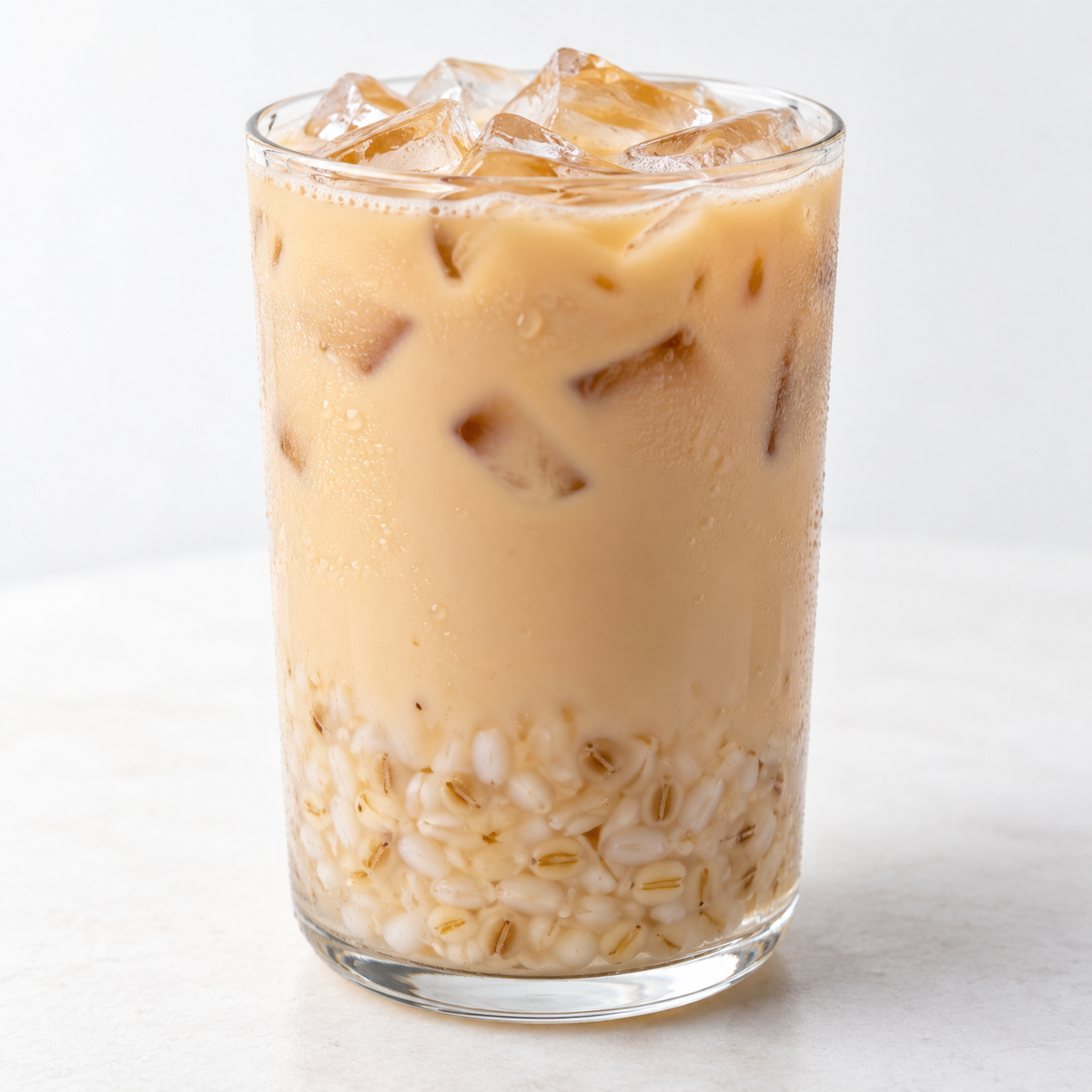Hojalicious Barley Black Tea Latte — serving suggestion